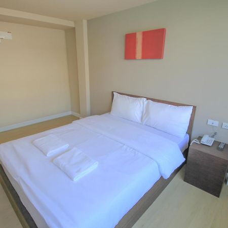 The Sea Bangsaen Hotel Exterior foto