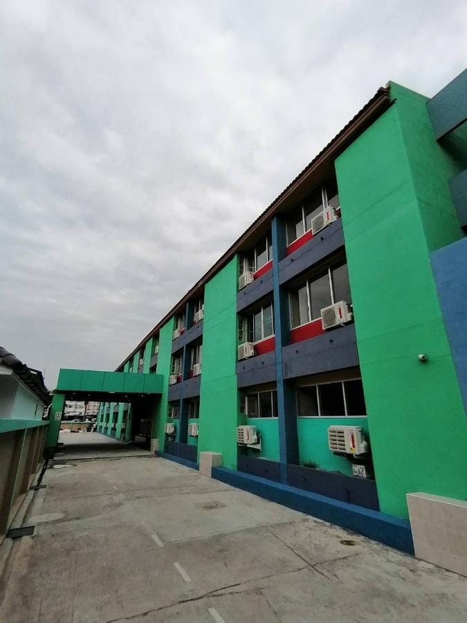 The Sea Bangsaen Hotel Exterior foto