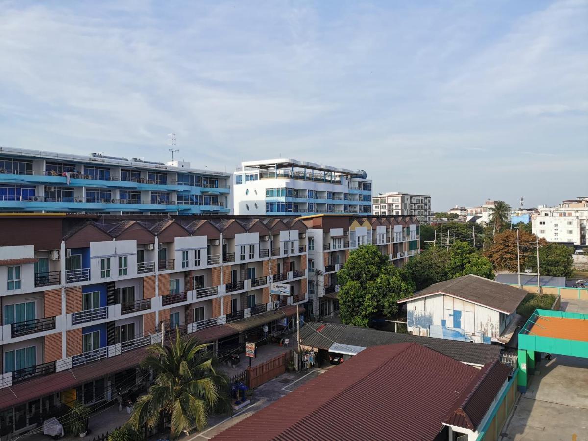 The Sea Bangsaen Hotel Exterior foto